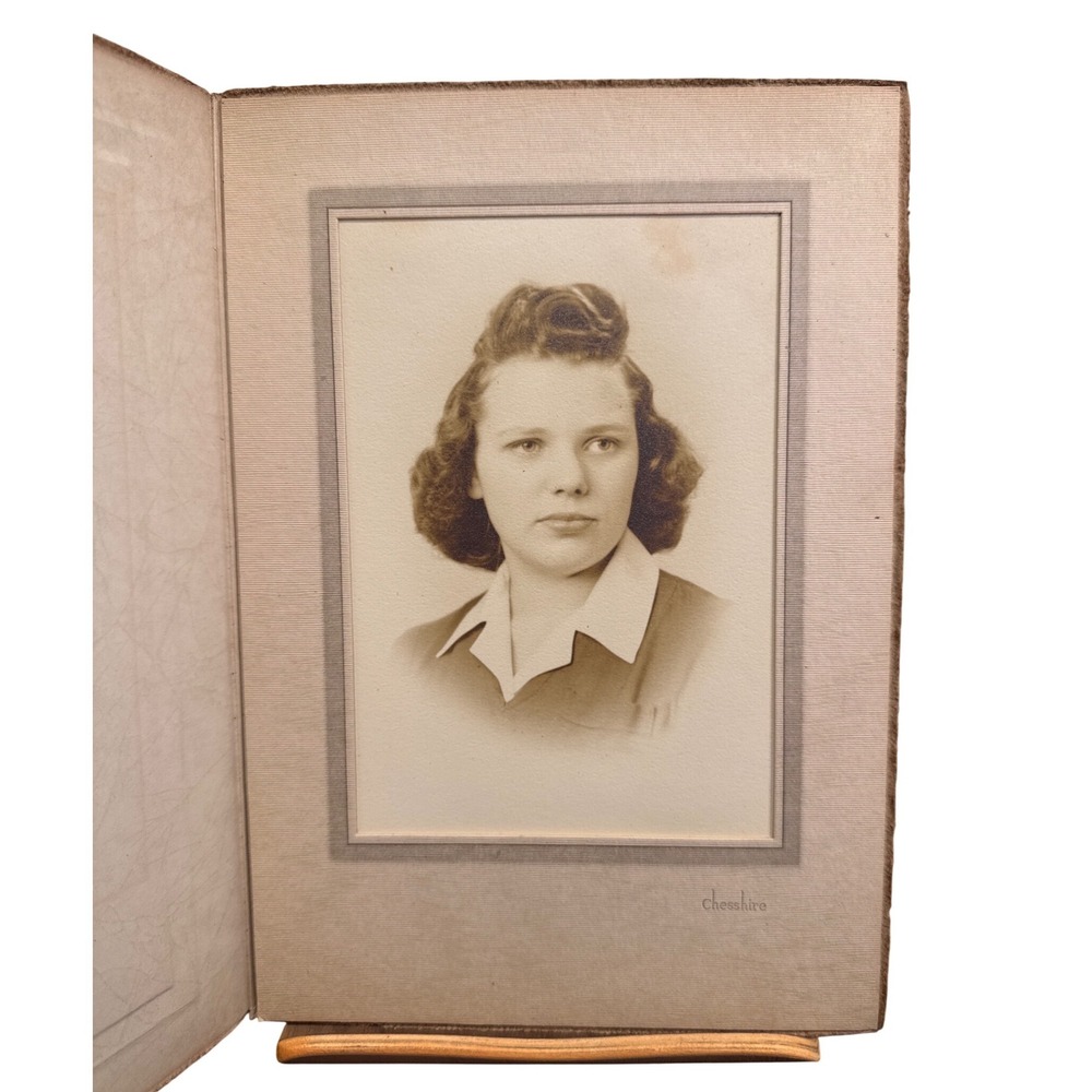 Vintage 1940s Chesshire Studio Portrait Young Woman Sepia Photo in Paper Folder